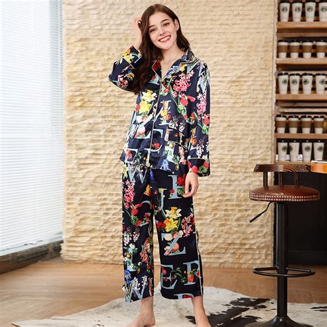 Ps0119 2018 New Satin Silk Female 2 Pieces Set Ladies Pajama Set Flower