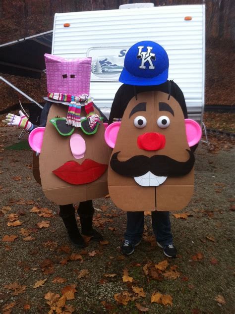 Mr Potato Head Costume Diy Easy Diy Mr And Mrs Potato Head Costume