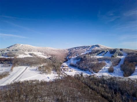 Canaan Valley Skiing 70 Years Of Tracks And Turns Tucker County