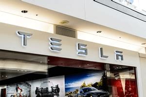 Jul 27, 2021 · the stock has an overall rating of hold and investors could take advantage and scoop up stock of the company. Tesla (Nasdaq: TSLA) Stock: 3 Key Earnings Figures to ...