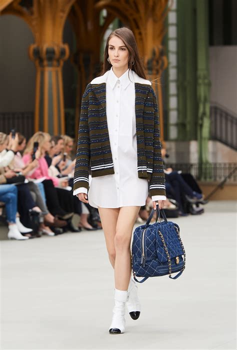 Cruise 201920 Show Chanel