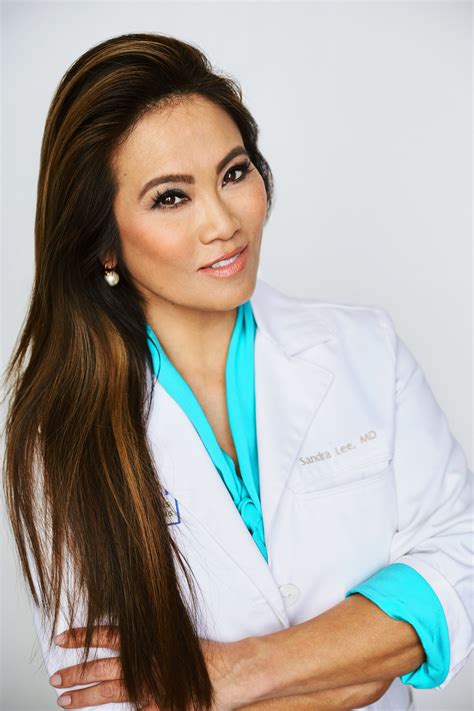 Asian Sirens · Dr Sandra Lee Dr Pimple Popper