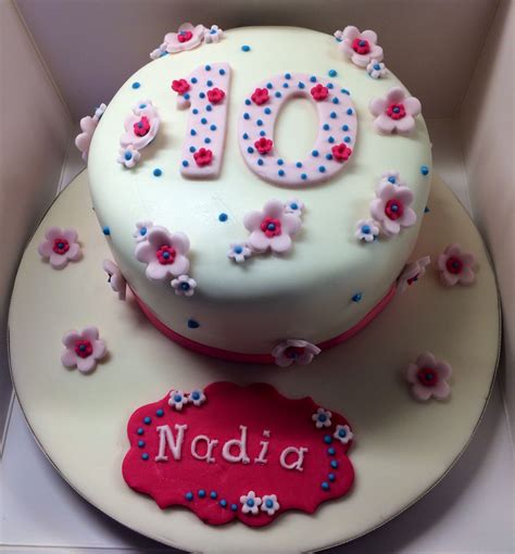 10th birthday cake by lucie 10 birthday cake sour cream pound cake cake decorating classes