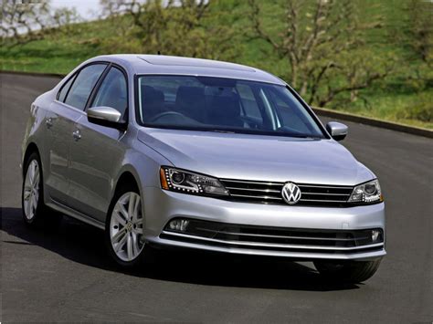 Sporty exterior led head and taillights add stylish touches from front to back, the jetta stands out without even trying. 2015 Volkswagen Jetta review