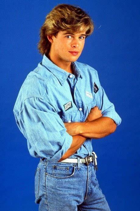 The '80s are famous (and infamous) for a lot of things—but it's the sheer craziness of the hairstyles that tops our list. Kapsel jaren 80 mannen