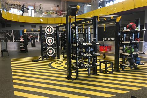 Biggest Golds Gym In The World Opens