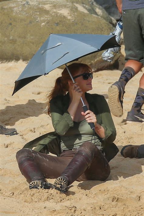 Please be a light redhead in jurassic world, like in the village and the von trier film. Bryce Dallas Howard On the set of Jurassic World 2 in ...