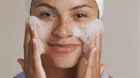 The Right Way To Wash Your Face After Working Out Health