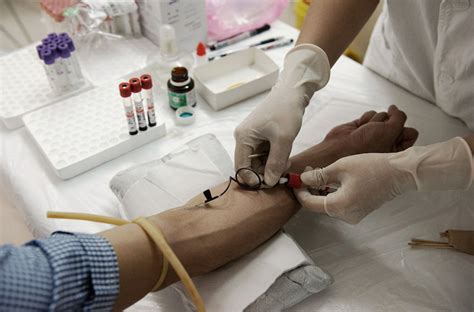 Chinese Groups Slowly Carve Out Space In Work Against Hivaids The