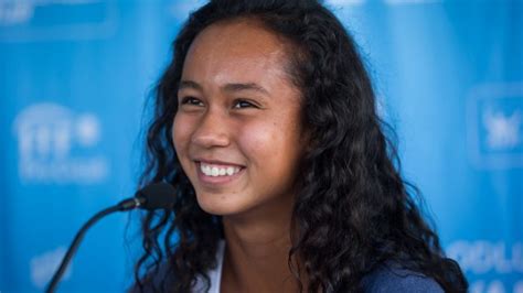 canadian teenager leylah annie fernandez wins her first pro tennis title rci english