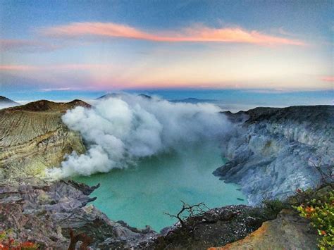 Kawah Ijen Blue Flames The Crater Lake XINLINNN