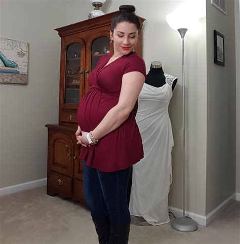 lainamarie91 valentine s day date night ootd maternity 22 weeks pregnant