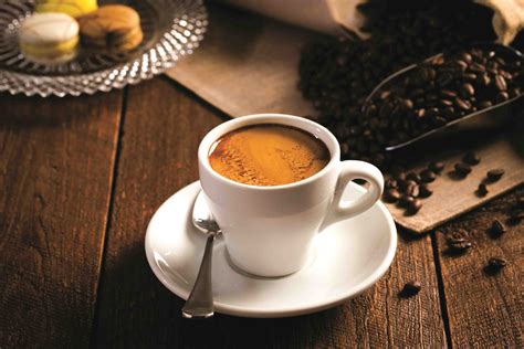 Learning how to drink black coffee is something every coffee lover should do. HOT BEVERAGES | TheCoffeeClub