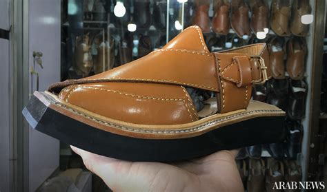 Famous Pakistani Cobbler Crafts Shoes For Crown Prince Arab News Pk