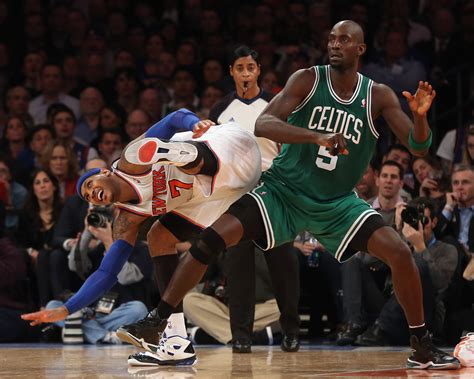 Kevin maurice garnett (greenville, carolina del sur, 19 de mayo de 1976 ) es un exjugador de baloncesto estadounidense que disputó 21 temporadas en la nba. Kevin Garnett Is an Unpredictable Force for the Celtics ...