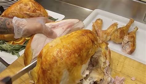 here s how to carve a perfect turkey this thanksgiving fox31 denver cooking turkey turkey