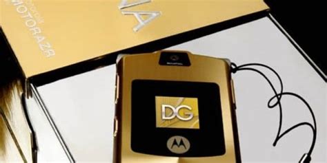 Motorola And Dolce Gabbana Unveil New Gold Silver RAZR V3i