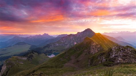 Download Wallpaper 2048x1152 Mountains Sunset Landscape Overview