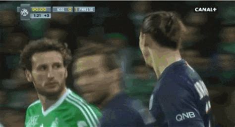 Zlatan ibrahimovic, 39, isveç milan, 2019'den beri santrafor piyasa değeri: ibrahimovic gif | Tumblr