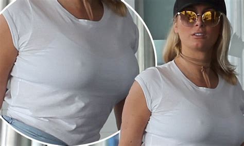 Former The Bachelor S Zilda Williams Wears A See Through Top