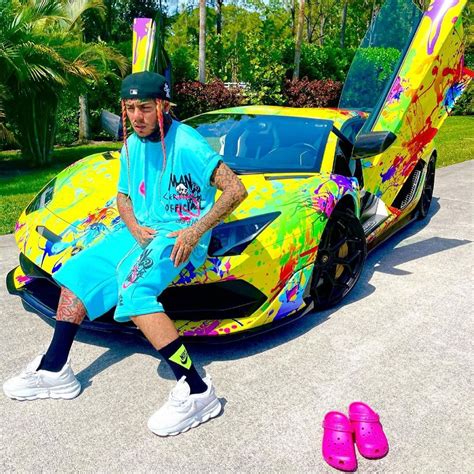 6ix9ine Outfit From April 30 2021 Whats On The Star Styles P