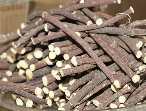 How To Use Licorice Root Healthfully