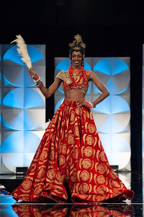 Miss Nigéria 2019 Olutosin Araromi Dans Son Costume Traditionnel 08