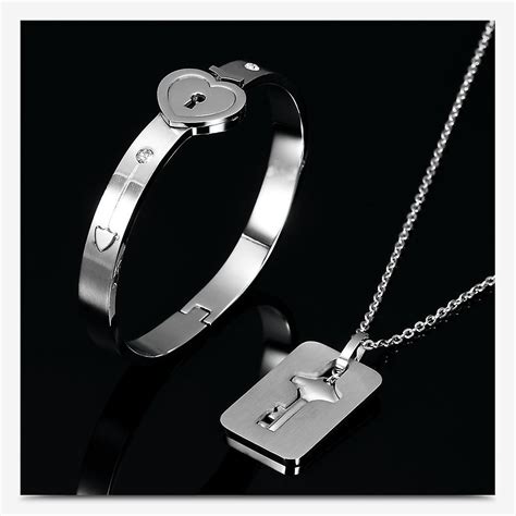 Couple Jewelry Stainless Steel Bracelet Love Heart Lock Bracelets Bangles Key Pendant Necklace
