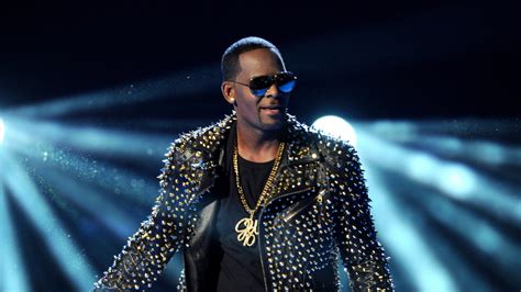 Kelly hottest news, articles and reviews, r. R. Kelly Charged With 10 Counts of Sexual Abuse in Chicago ...