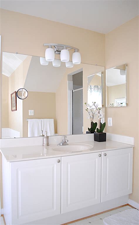 Decorating a small bathroom can be tough and choosing the perfect color scheme can be even harder. Best Paint Colors - Master Bathroom Reveal! - The Graphics ...