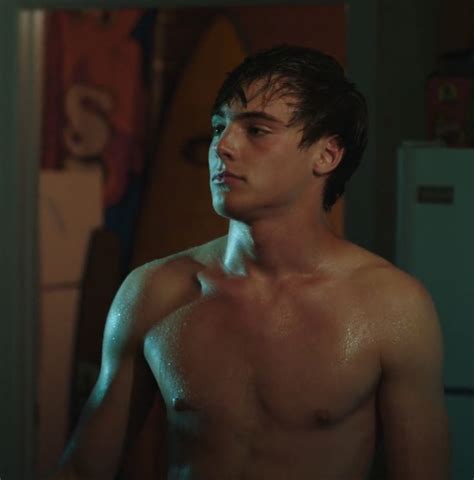 Pin On Kevin Quinn Shirtless