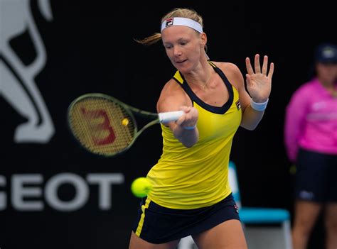 Kiki bertens (wateringen, 10 december 1991) is tot op heden (2021) nederlands beste tennisspeelster uit de geschiedenis. Kiki Bertens - 2019 Sydney International Tennis 01/10/2019 ...