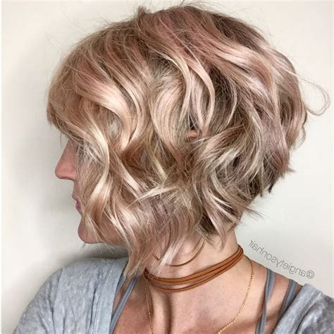 Ideas Of Messy Shaggy Inverted Bob Hairstyles With Subtle Highlights