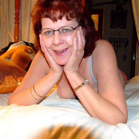 See And Save As Dutch Granny Slut Greta Posing At Home Porn Pict