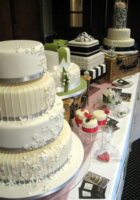 Why birch trees are the ultimate outdoor inspiration. Wao AmezIng Cake Designes :) | Wedding Styles