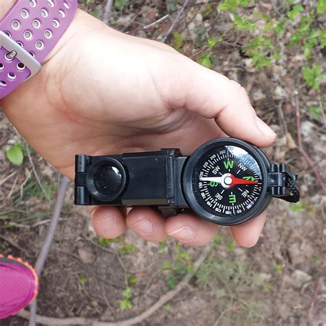Ultimate Survival Technologies Explorers Tool Binocularcompass Scope