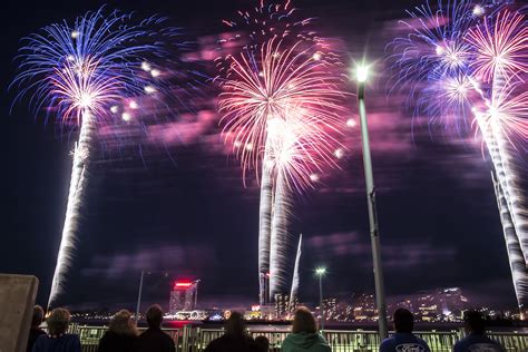 2019 Ford Fireworks Going Ka Boom Tonight In Detroit The News Wheel