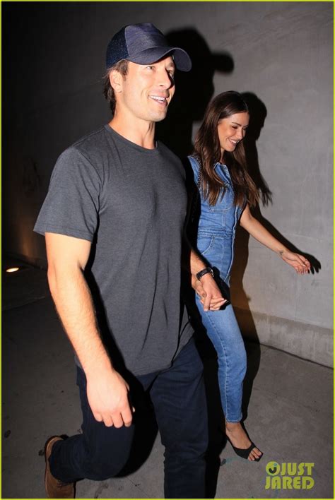 glen powell and girlfriend gigi paris hold hands on date night in weho photo 4797604 photos