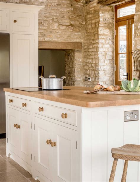 White Traditional Country Kitchen Sustainable Kitchen Country