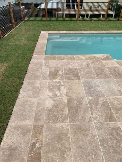 Noce Unfilled And Tumbled Travertine Pool Coping