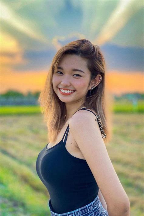 Top Pinay Jeila Dizon Hot And Sexy Beautiful Booty Asian Endorsement Model