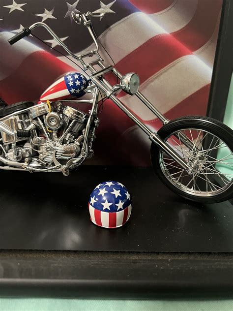 Franklin Mint 110 Harley Davidson Easy Rider Chopper Captain America