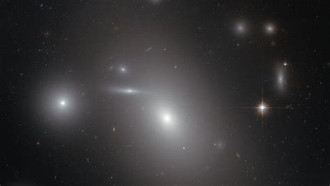 Hubble Telescope Spots Supermassive Black Hole