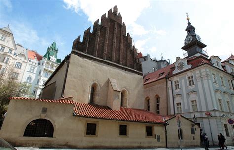 Století a je tak nejstarší synagogou české republiky. Fotogalerie: Staronová synagoga je nejstarší dosud činnou ...