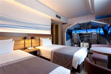 Only In Japan Tokyo Hotel Builds Flight Simulator Into Room Tweaktown
