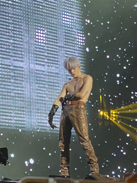 NCT S Taeyong Drives Fans Wild By Going Shirtless KpopHit KPOP HIT