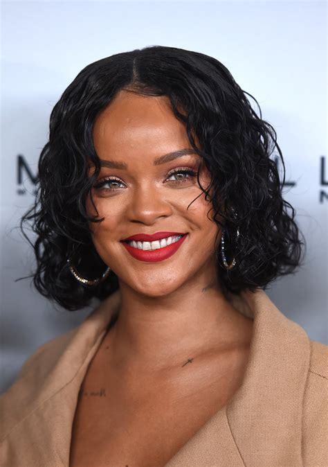 Rihanna Short Hairstyles Lookbook Stylebistro
