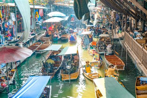 Markets Of Bangkok Damnoen Saduak Floating Market