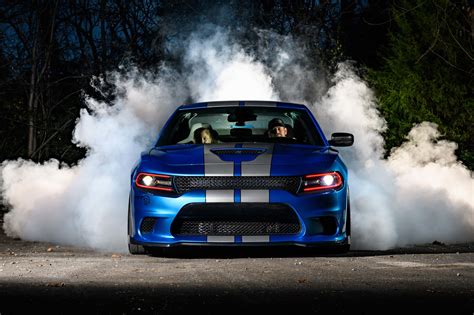 Hellcat wallpapers in ultra hd or 4k. Charger Burnout, HD Cars, 4k Wallpapers, Images ...