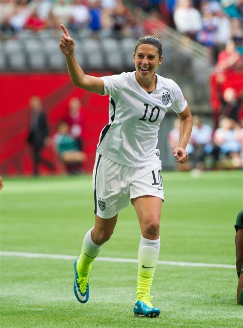 Carli Lloyd Wins Fifas Soccer Player Of The Year Award Vogue